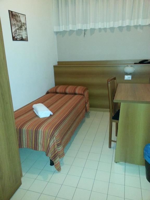 Hotel Lombardia Seveso Quarto foto